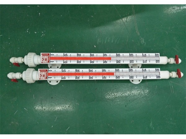 防腐磁翻板液位计如何正确安装和使用