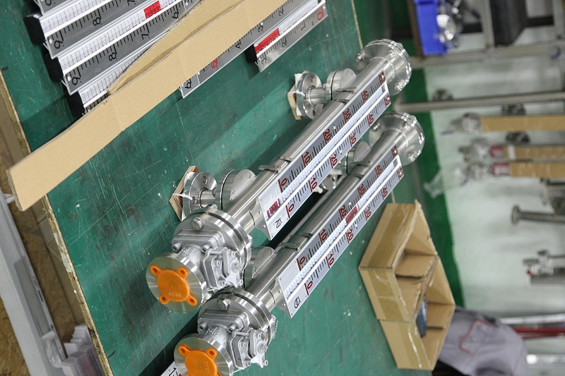 四氟衬里磁翻板液位计