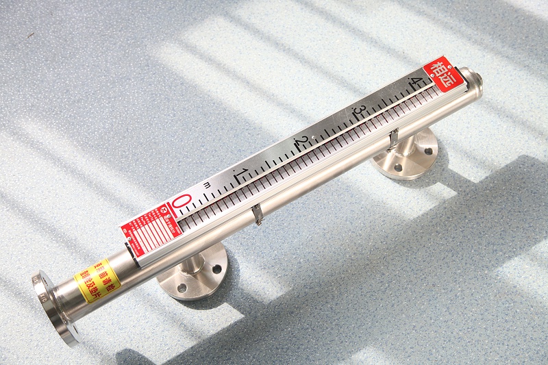 侧装磁翻板液位计